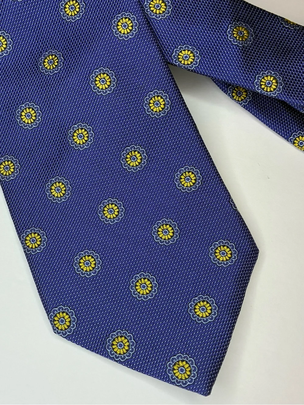 Brooks Brothers Makers Merchants Silk Tie Purple Yellow Geometric Medallion 3.5”